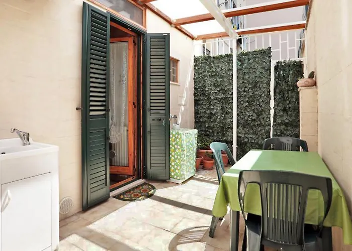 City Cottage Bari Bari